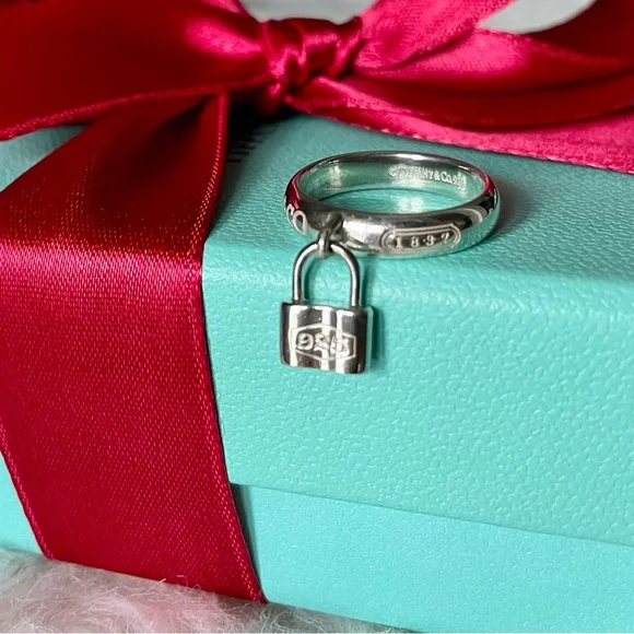 Tiffany and Co. Lock Ring - Picture 3 of 15